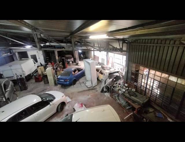 INDUSTRIAL FOR SALE IN GERMISTON CENTRAL